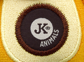 JK ANIMALS Lev, pískací hračka z pevné textilní látky | © copyright jk animals, všechna práva vyhrazena