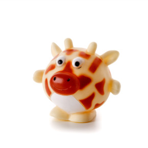 Vinylový míč žirafa, béžová pískací hračka pro psy, 10 cm, ideální pro aktivní hru